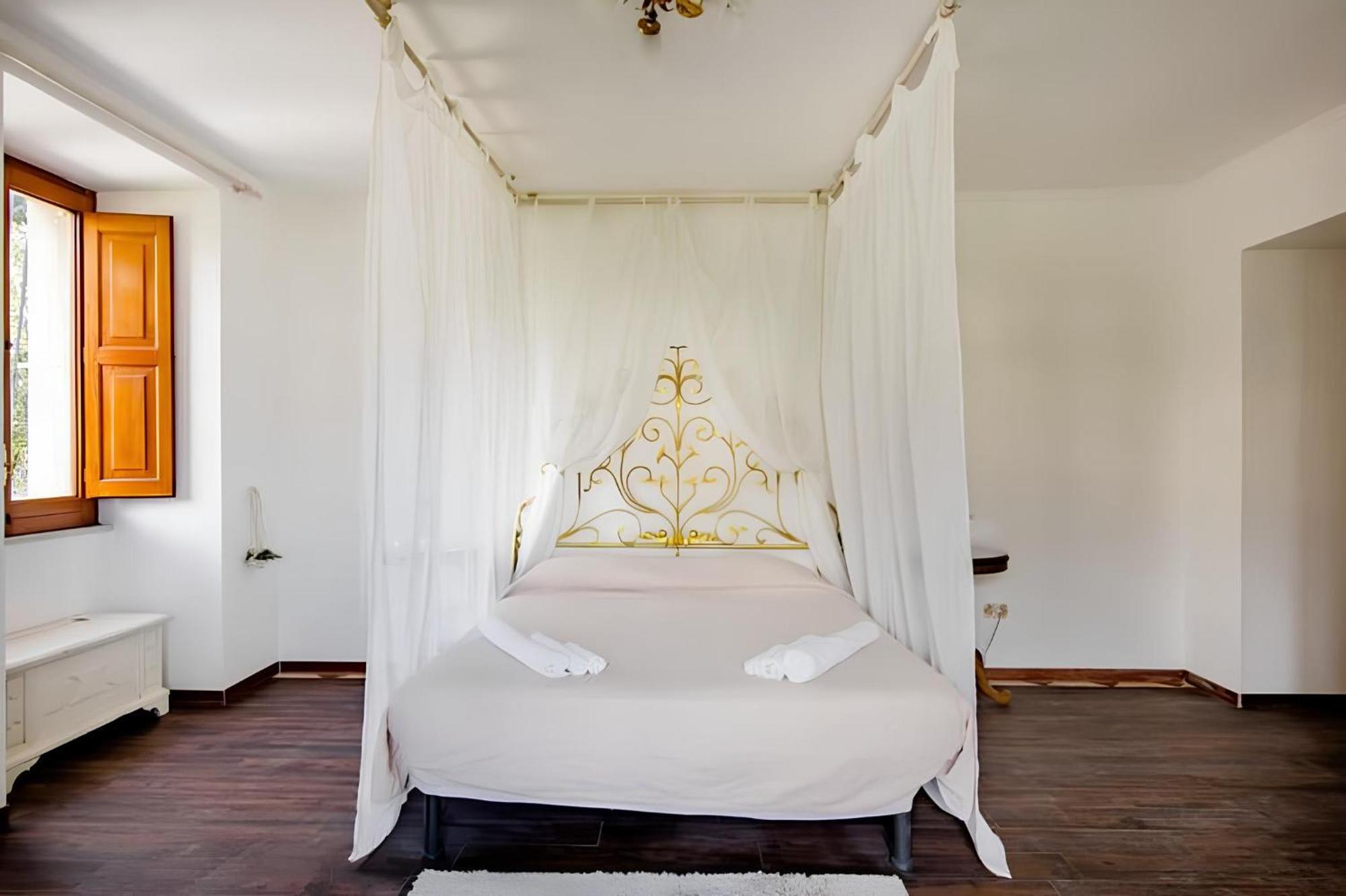 Quietness Bed & Breakfast Вико Екуензе Екстериор снимка